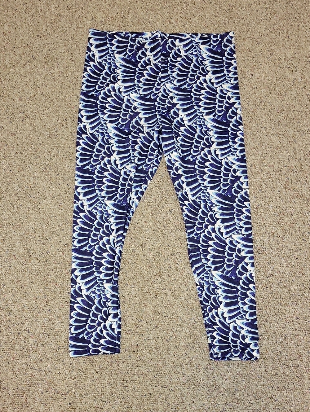 Ed Hardy Navy and White Print Leggings XL New Gym Yoga Workout Artsy Colorful
